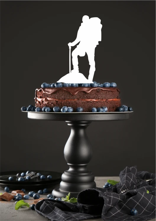 Topper na tort dla wędrowca - Wędrowiec na tort Hiking