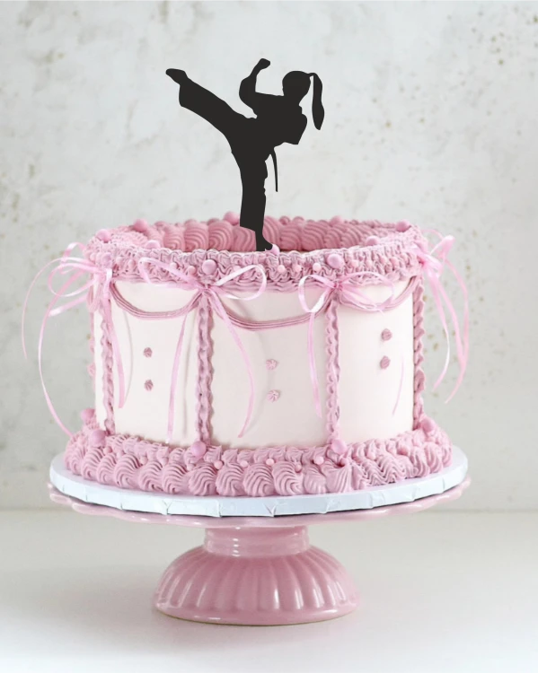 Topper na tort - Karate dziewczynka pozycja Topper z karate dziewczynką na tort