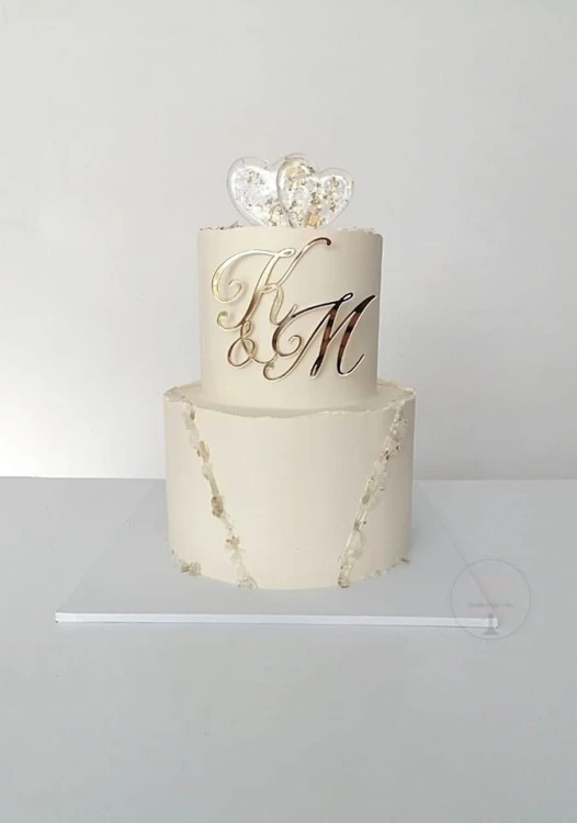 Dekor ślubny na tort - Inicjały z łącznikiem cienka elegancka czcionka