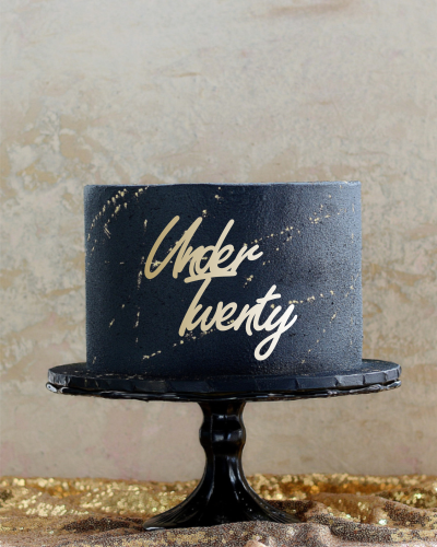 Dekor urodzinowy na tort - napis Under Twenty