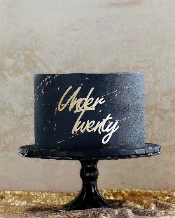Dekor urodzinowy na tort - napis Under Twenty