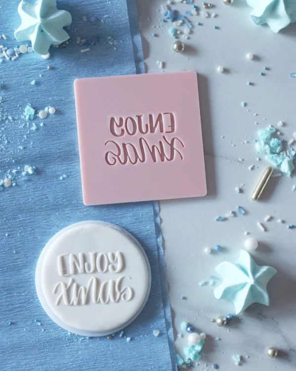 Świąteczny stempel dekoracyjny - napis ENJOY xmas