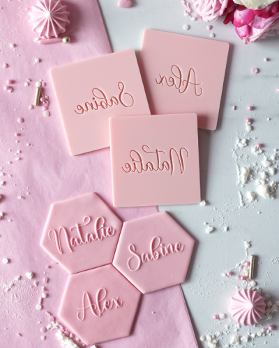 Stempel dekoracyjny do masy cukrowej z dowolnym imieniem - Stempel imienny indywidualny