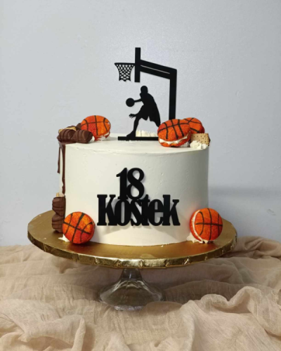 Topper na tort - Koszykarz z koszem do piłki