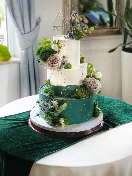 Topper ślubny na tort - napis Mr&amp;Mrs z nazwiskiem