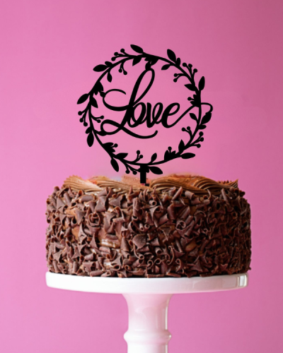 Topper ślubny na tort - napis Love w rustykalnym wianku Love w rustykalnej obręczy.png