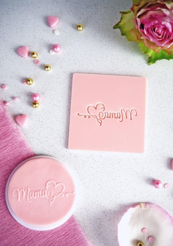 Dekoracyjny stempel na ciasta / babeczki - napis Mama z sercem na Dzień mamy