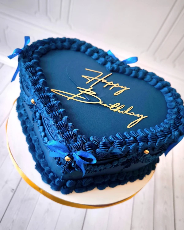 Dekor papierowy "Happy Birthday" na lambeth cake