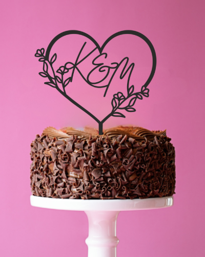 Cake Topper / Tortendekoration „Hochzeitsinitialen“ im Herzring