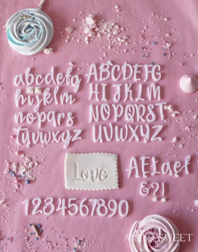 Alfabet do stemplowania napisów - wersja duży Sweet. Dekoracyjne duże literki do stemplowania napisów