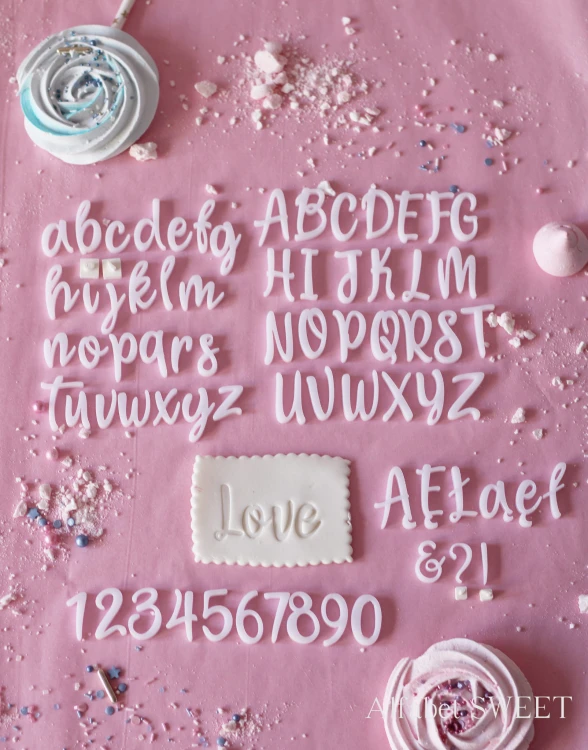 Alfabet do stemplowania napisów - wersja duży Sweet. Dekoracyjne duże literki do stemplowania napisów